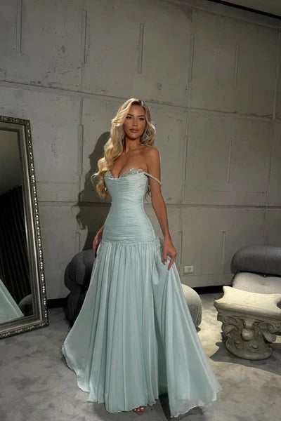 Gorgeous Trumpet Sweetheart Sleeveless Ruched Beaded Floor-Length Prom Dress