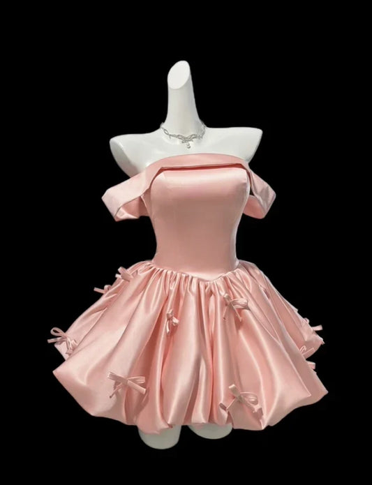Charming A-Line Off-the-Shoulder Sleeveless Bow-Adorned Short Homecoming Dress