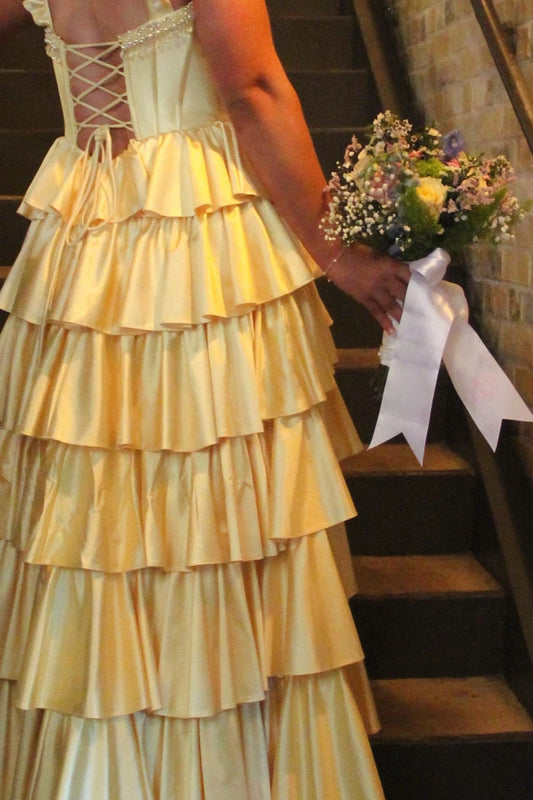 Charming A-Line Scoop Cap Sleeve Tiered Ruffle Slit Satin Daffodil Floor-Length Prom Dress