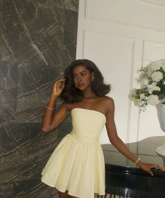 Charming A-Line Strapless Sleeveless Chic Short Party Homecoming Dress