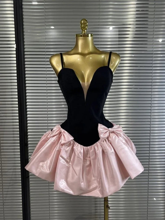 Charming A-Line Sweetheart Sleeveless Bow Detail Bubble Hem Short Homecoming Dress