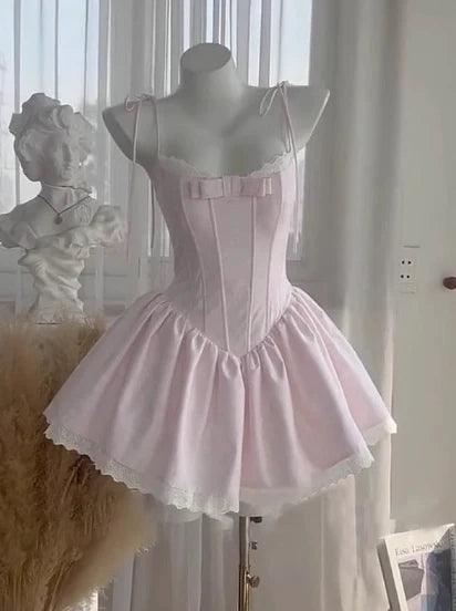Charming A-Line Sweetheart Sleeveless Bow Lace Trim Short-Length Homecoming Dress