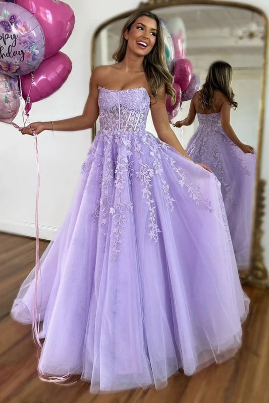 Charming A-Line Sweetheart Sleeveless Lace Applique Tulle Floor-Length Prom Dress