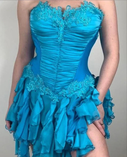 Charming A-Line Sweetheart Sleeveless Ruffled Lace Short Party Homecoming Dress