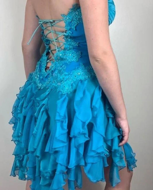 Charming A-Line Sweetheart Sleeveless Ruffled Lace Short Party Homecoming Dress