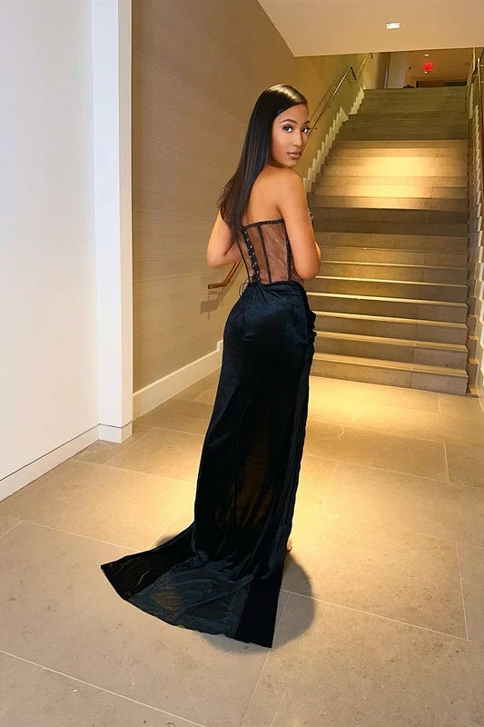 Charming Sheath Strapless Sweetheart Sleeveless High Slit Draped Black Long Prom Dress