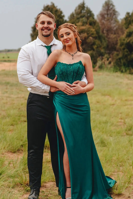 Elegant A-Line Sweetheart Sleeveless High Slit Lace Bodice Emerald Satin Floor-Length Prom Dress