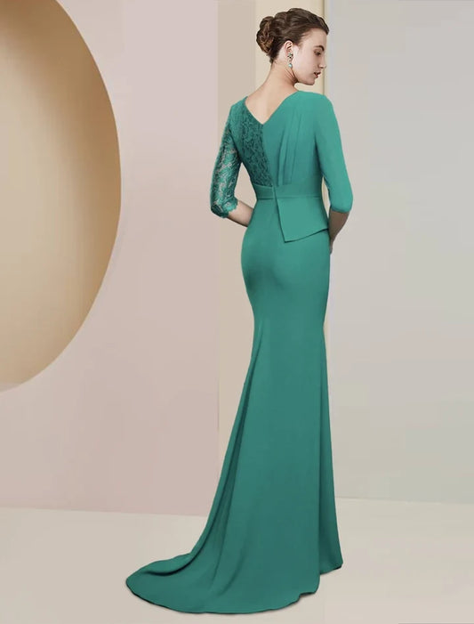 Elegant Mermaid V-Neck Half Sleeve Ruched Lace Court-Train Mother of the Bride Dress
