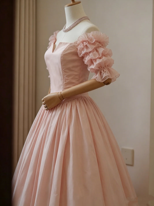 Elegant Princess Off-the-Shoulder Half Sleeve Ruffled Cocktail Homecoming Dress