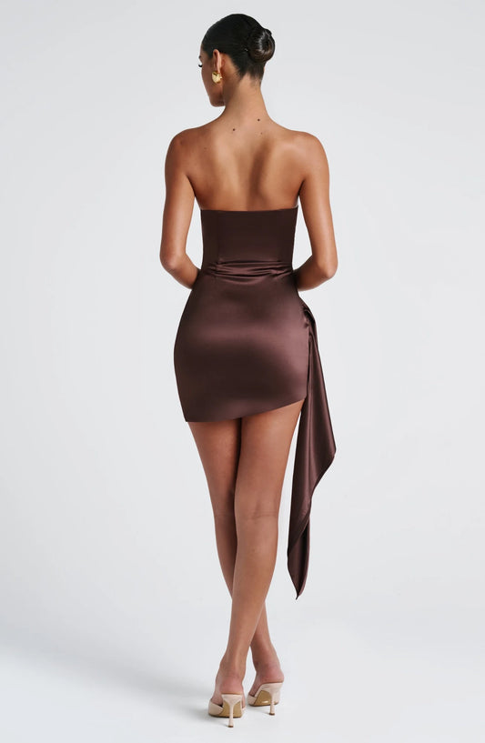 Elegant Sheath Strapless Sleeveless Ruched Draped Satin Chocolate Short Homecoming Party Dress