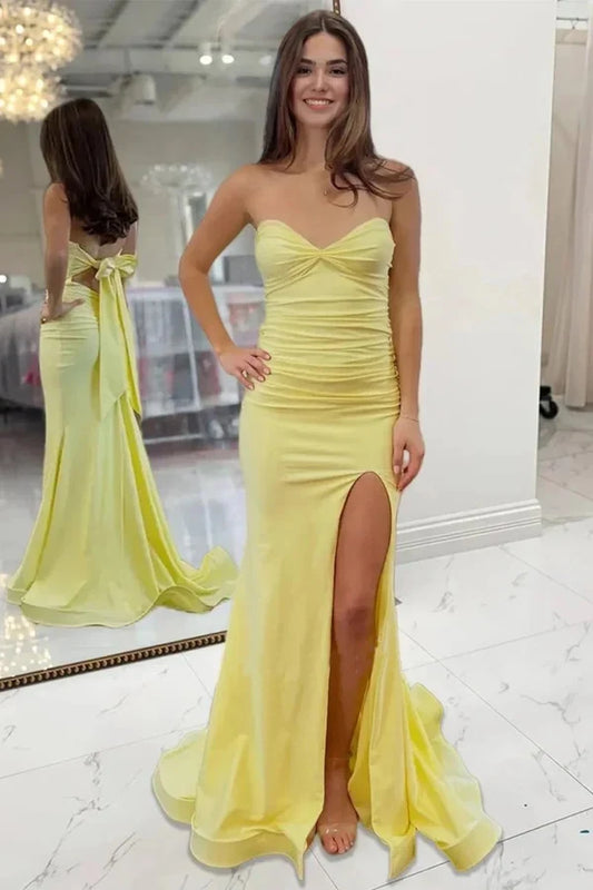 Elegant Sweetheart Sleeveless Ruched Bow Back Floor-Length Evening Dress with Slit