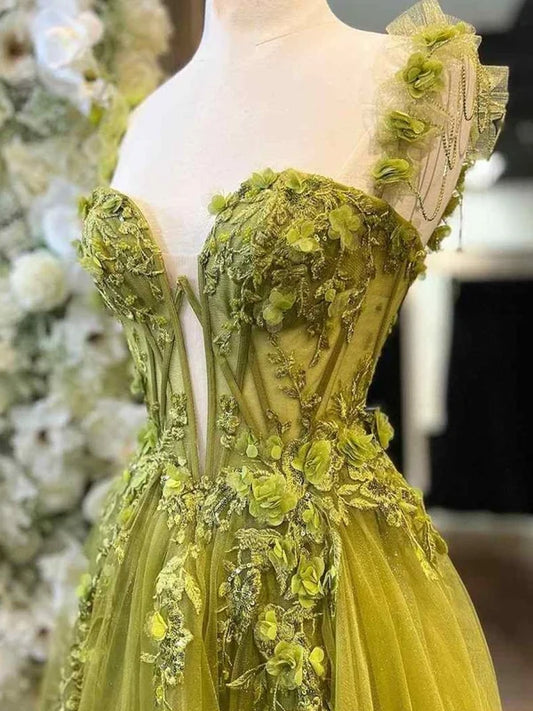 Gorgeous A-Line Sweetheart Sleeveless Floral Appliques Tulle Long Prom Dress