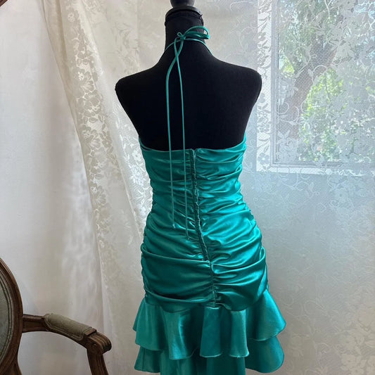 Vintage A-Line Halter V-Neck Sleeveless Ruched Ruffled Satin Short Homecoming Dress